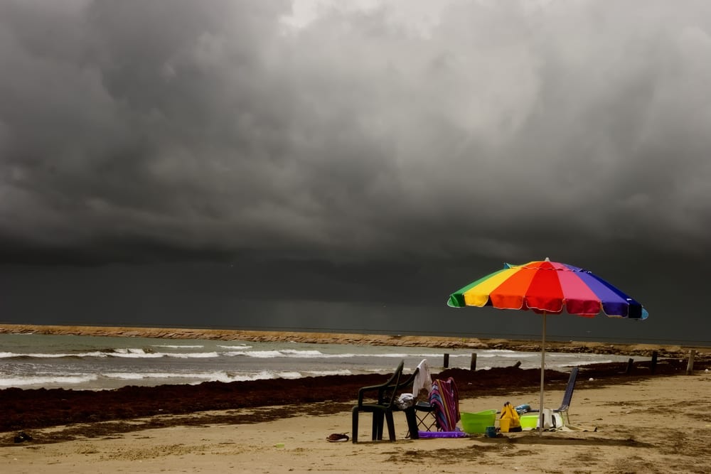 bad weather beach vacation
