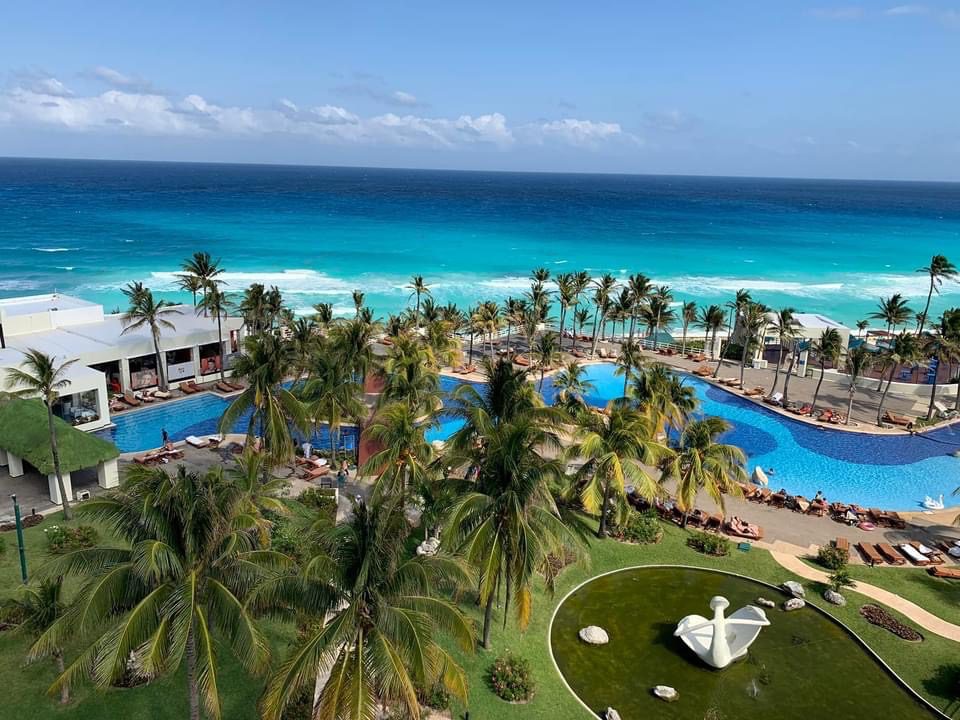 Grand Oasis and The Pyramid at Grand Oasis