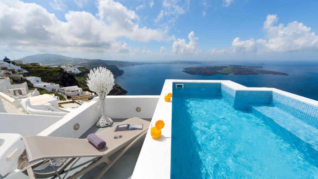 antrum villa santorini