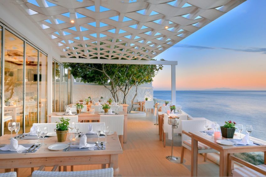 phos in Platis Gialos