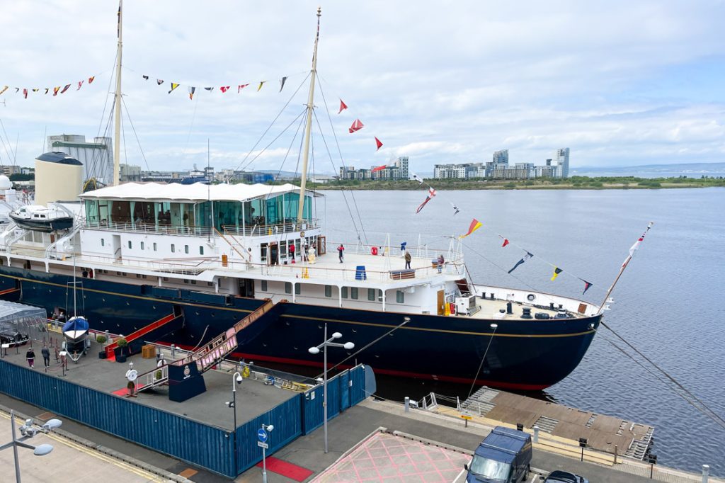 Royal-Yacht-BRITANNIA-at-Dock-Tour
